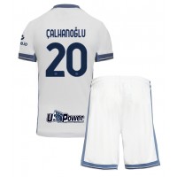 Camisa de Futebol Inter Milan Hakan Calhanoglu #20 Equipamento Secundário Infantil 2024-25 Manga Curta (+ Calças curtas)